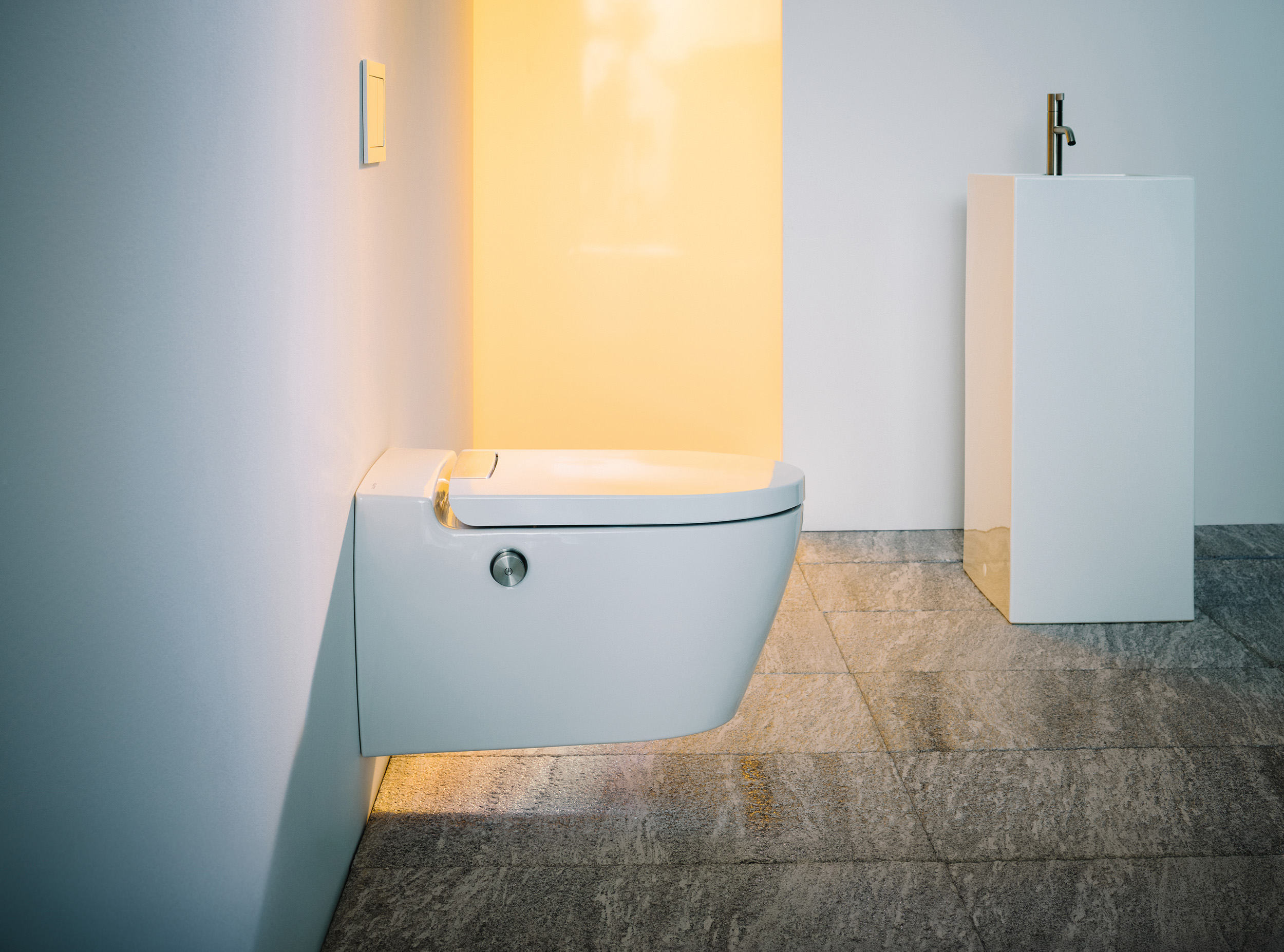 Nuovo WC con doccia Cleanet Auria
